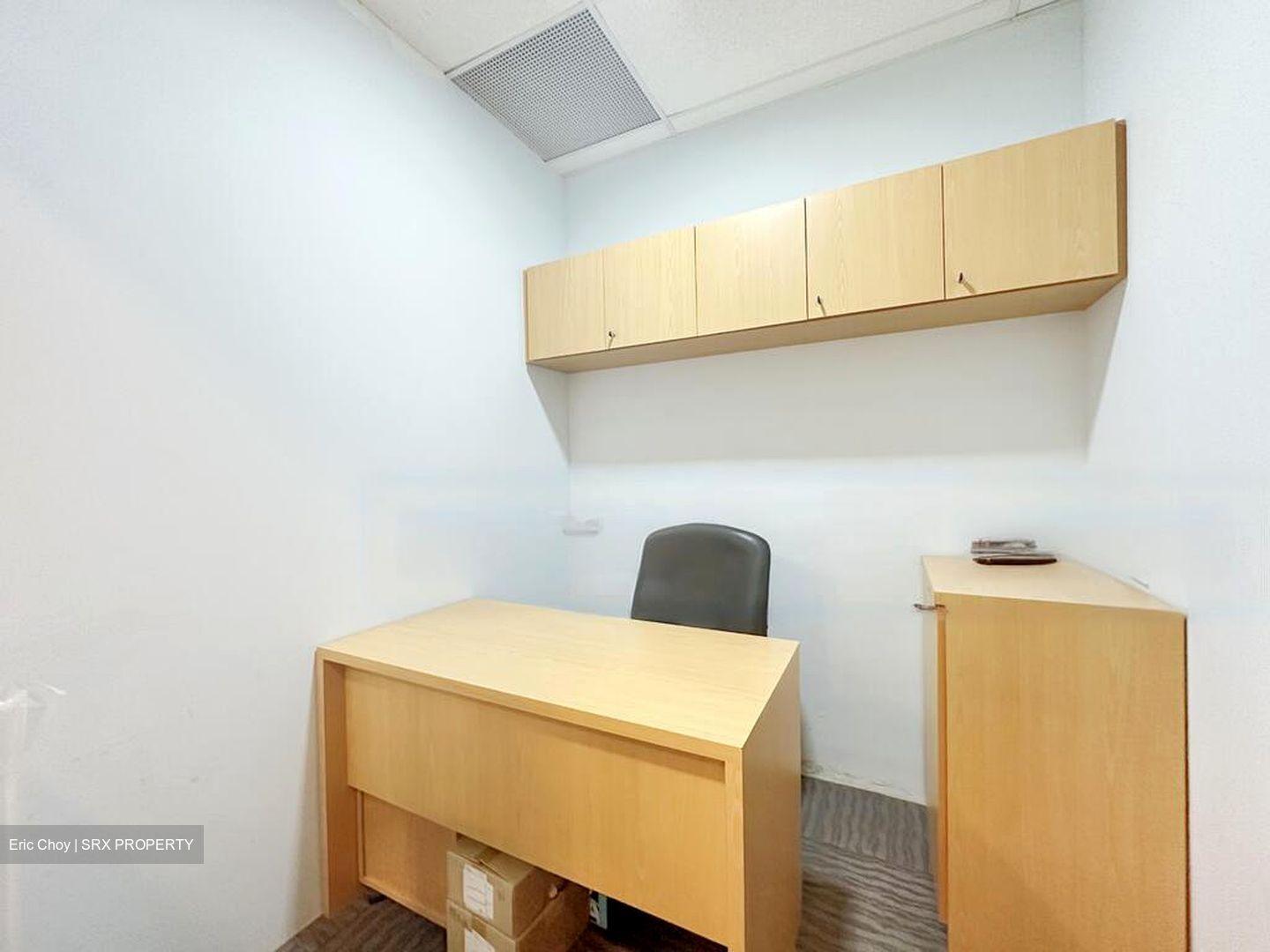 The Adelphi (D6), Office #444546011